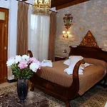 Royal Hotell