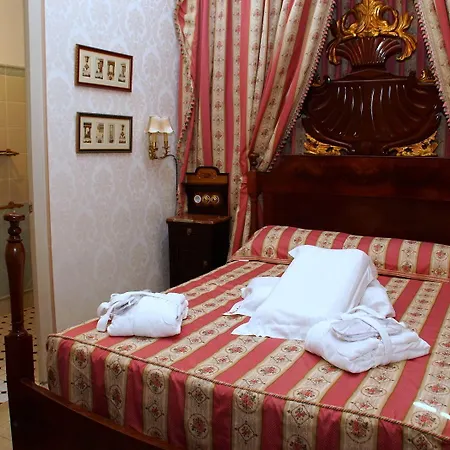 فندق Royal 2*
