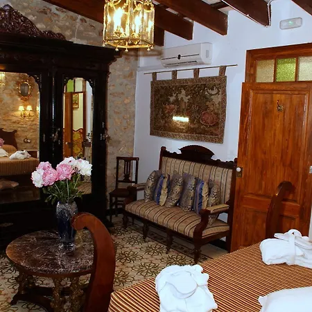 Royal Hotel 2*