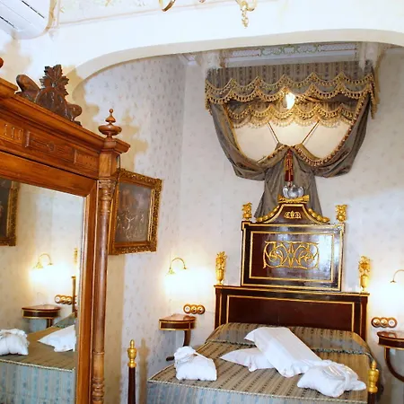 Hotel Royal