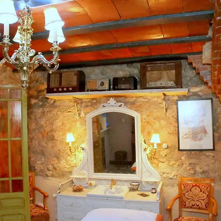 Royal Hotel